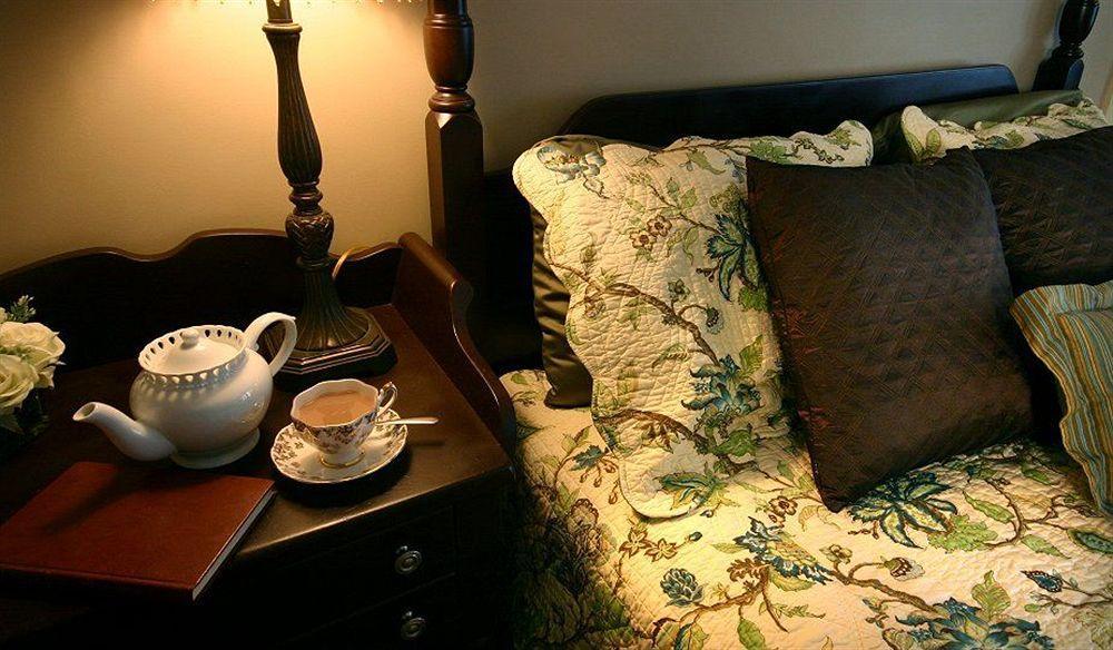 The Brewster Inn Dexter エクステリア 写真